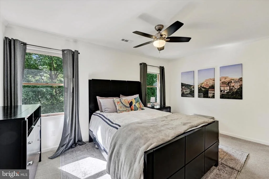 Photo of 1292 SWAN DRIVE