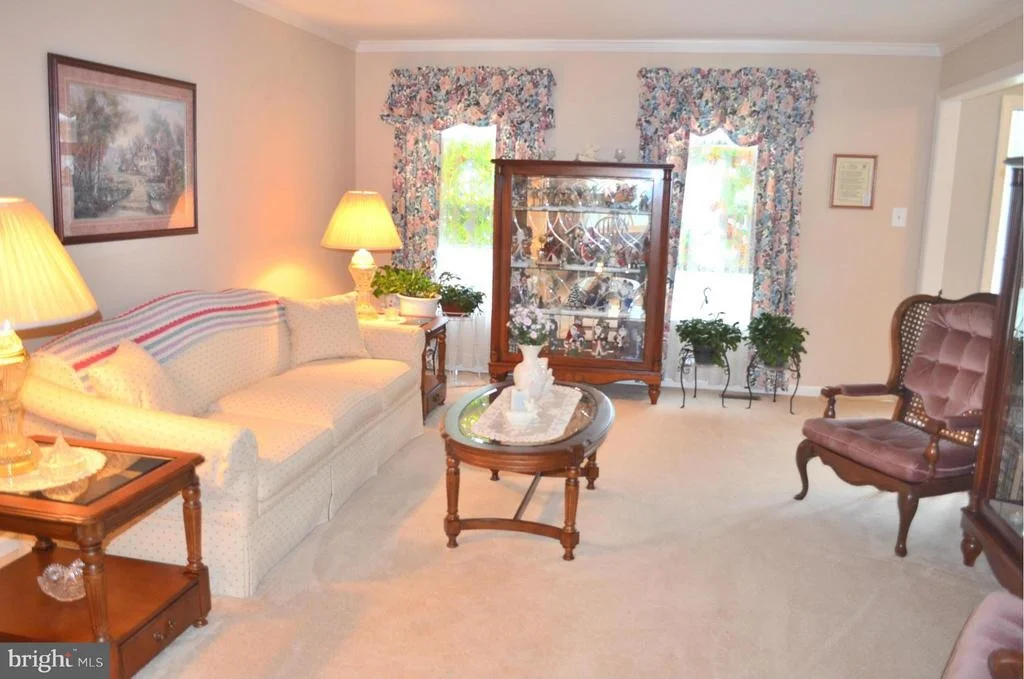 Photo of 9356 RIVER CREST ROAD