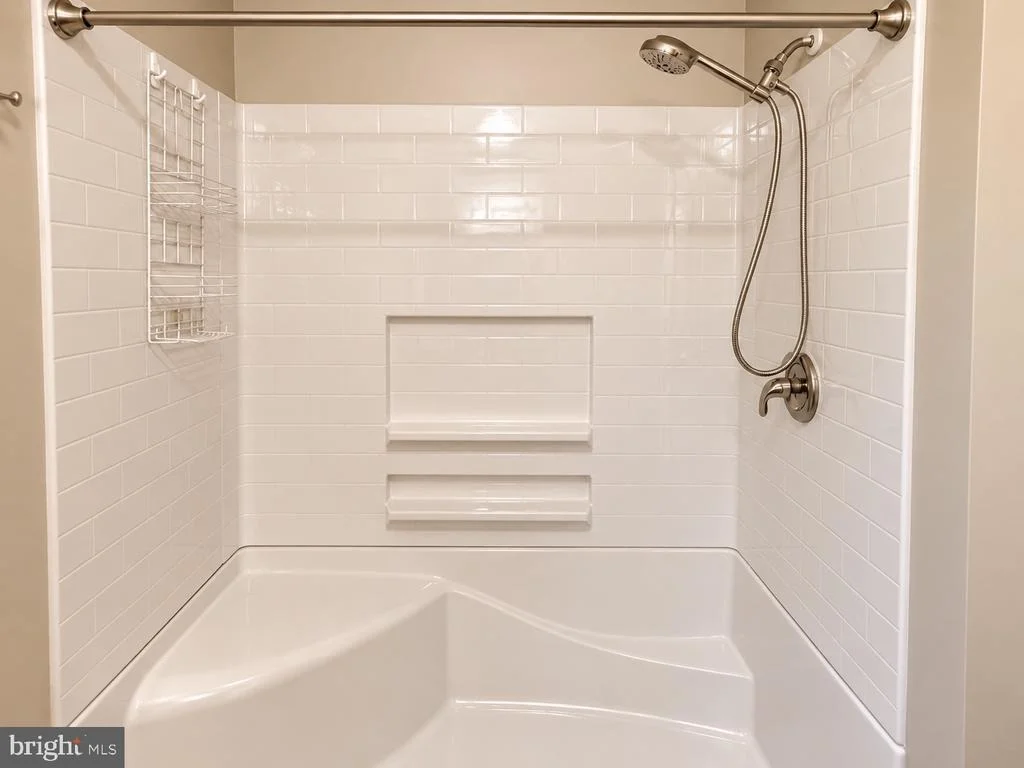 Photo of 23719 HENRY ROAD