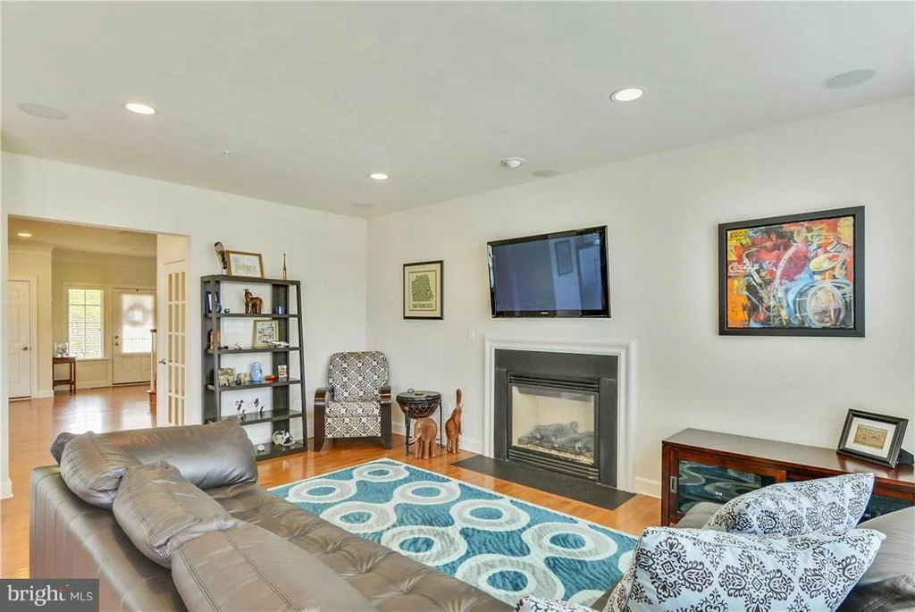 Photo of 14206 DRAYTON AVENUE