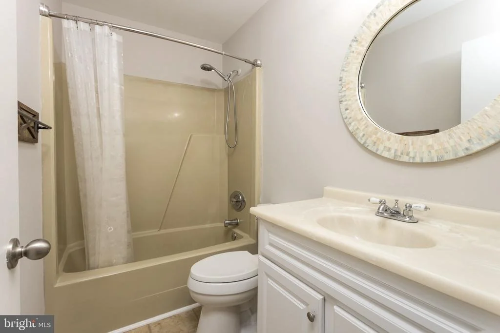 Photo of 805 ROLLING RIDGE DRIVE