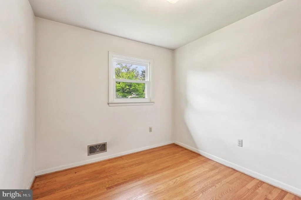 Photo of 707 MIDWAY DRIVE