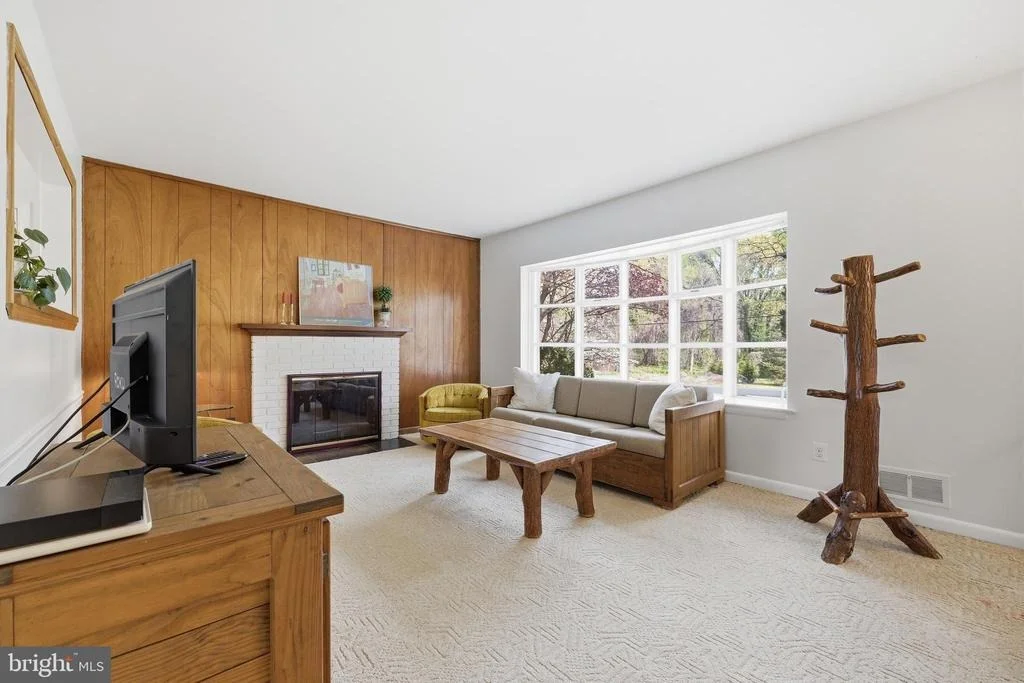 Photo of 1814 MARYMONT ROAD