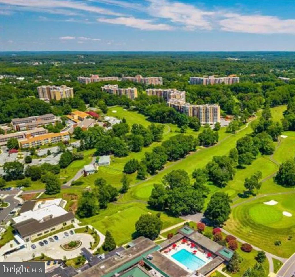 Photo of Unit 1401 at 15101 INTERLACHEN DRIVE