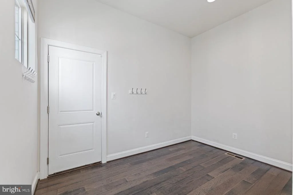 Photo of 22986 BUBBLING BROOK DRIVE