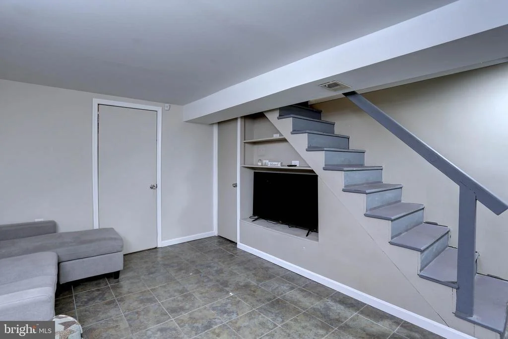 Photo of 5643 PIONEER DRIVE