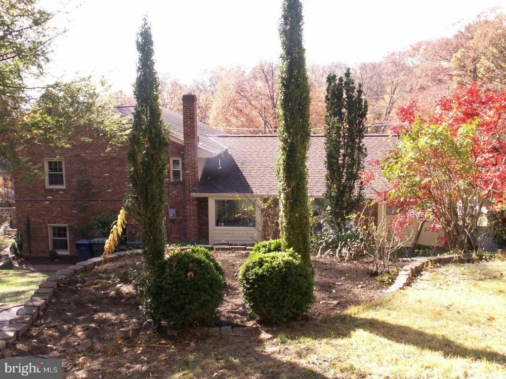 Photo of 919 JUNIPER PLACE