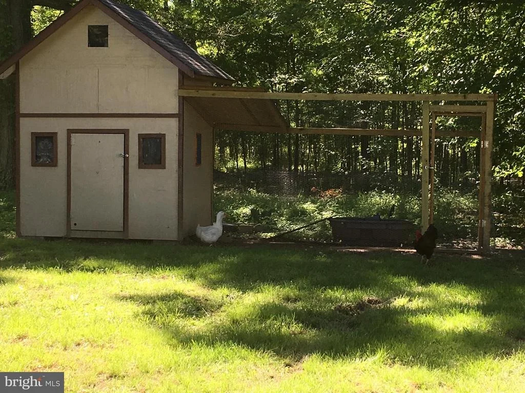 Photo of 1545 MARSHALL HALL ROAD