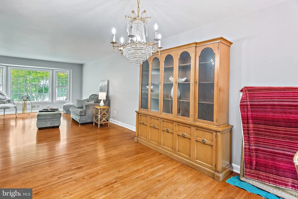 Photo of 604 KENBROOK DRIVE