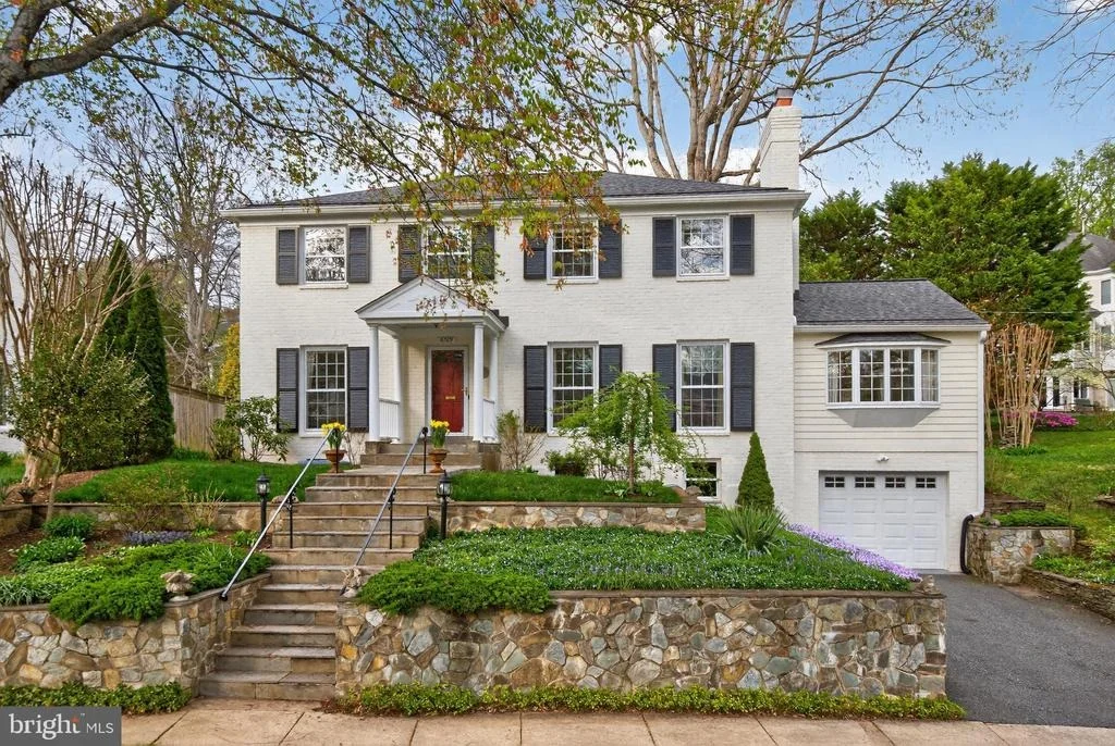 Photo of 6309 KENHOWE DRIVE