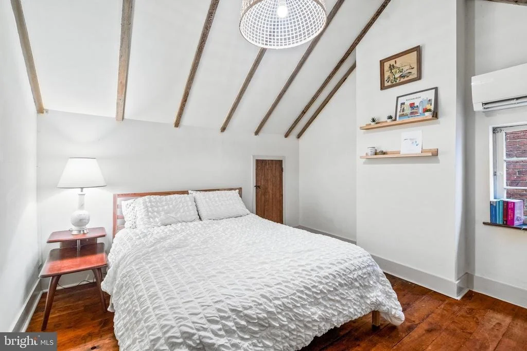 Photo of 212 E 3RD STREET