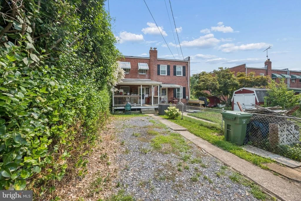 Photo of 1432 REDFERN AVENUE