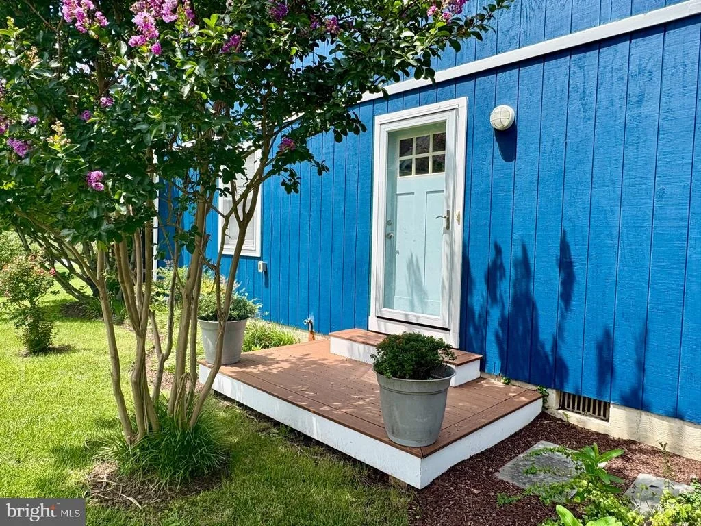Photo of 5934 SNEED DRIVE