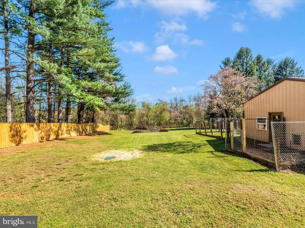 Photo of 15224 GANLEY ROAD