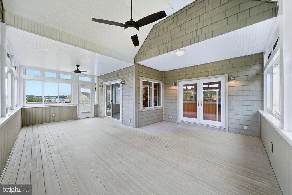 Photo of 160 CLIFFVIEW DRIVE
