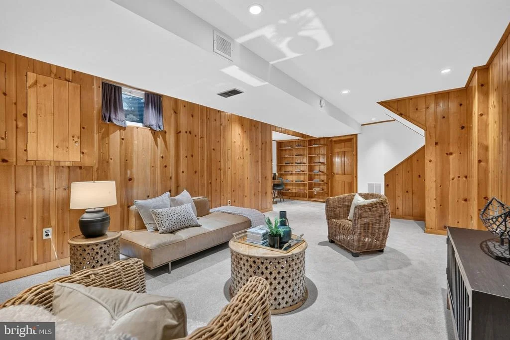 Photo of 415 CROWN VIEW DRIVE