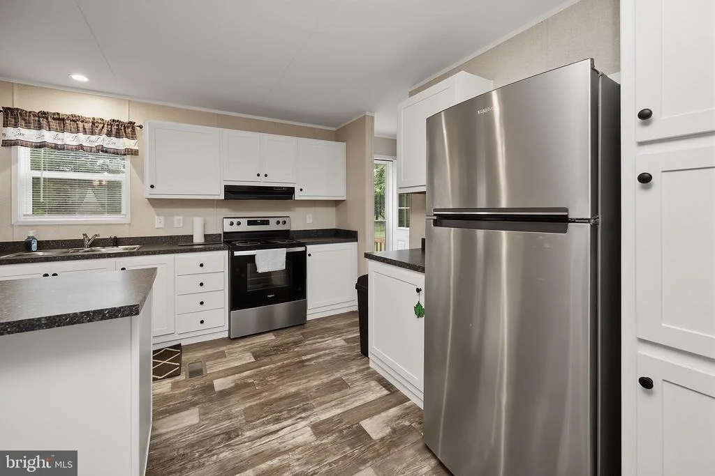 Photo of 635 DENNETT ROAD