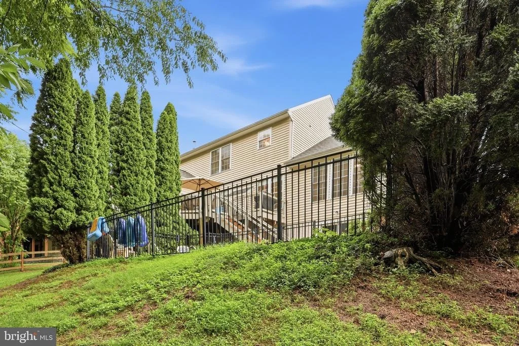 Photo of 3934 SWEET BRIAR LANE