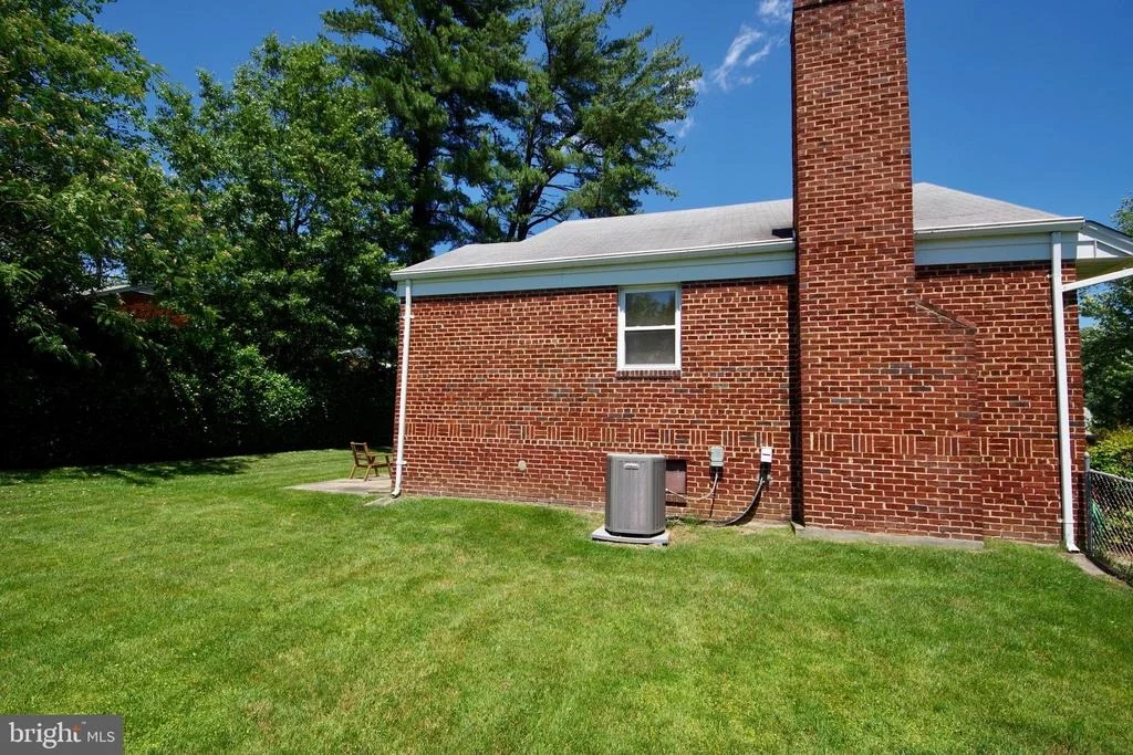 Photo of 10409 ROYALTON TERRACE