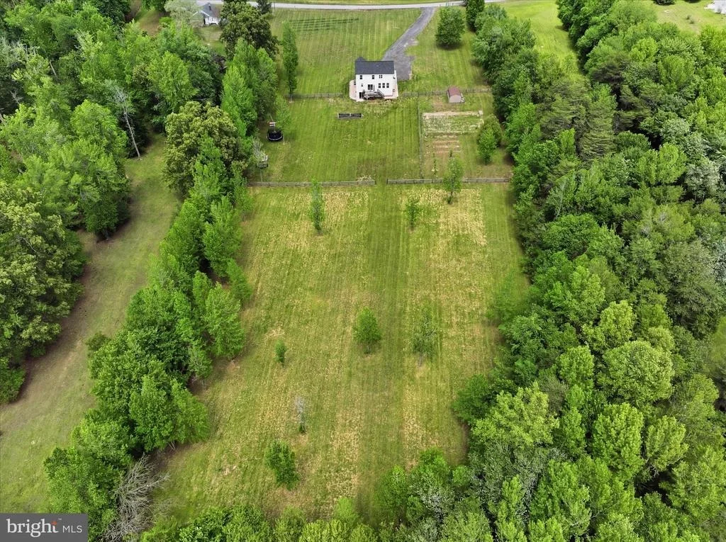 Photo of 9404 ROBERT E LEE DRIVE