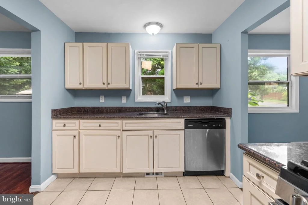 Photo of 5010 THUMAN DRIVE