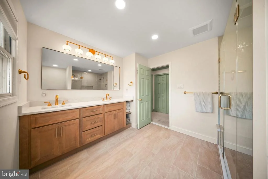Photo of 24 POND VIEW DRIVE