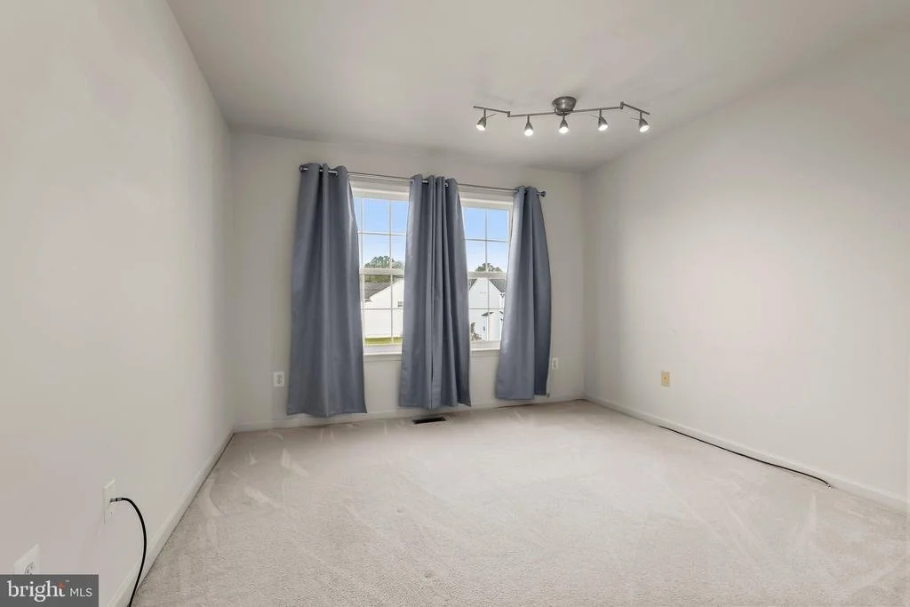 Photo of 236 LAKE COVENTRY DRIVE