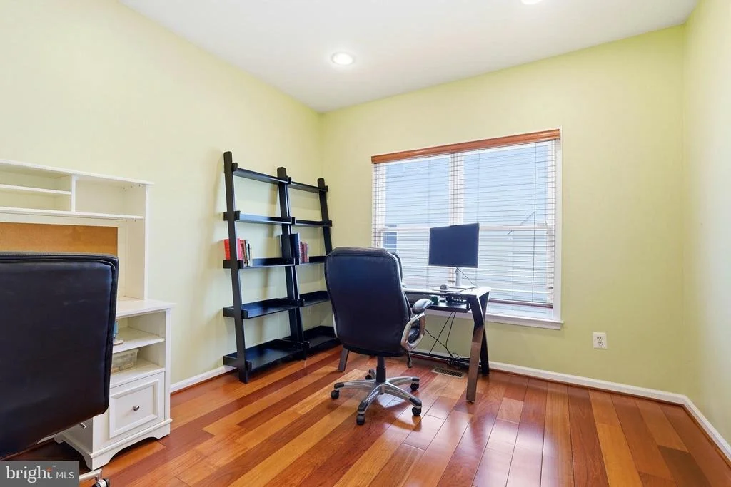 Photo of 43648 INTREPID STREET