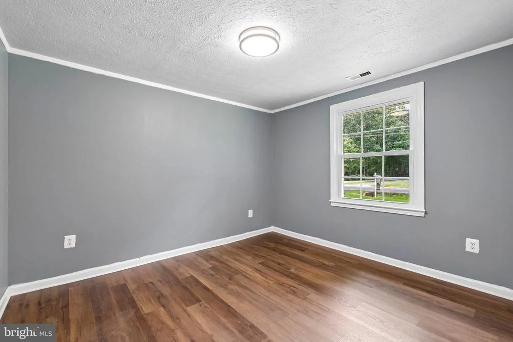 Photo of 1437 CEDARHURST ROAD