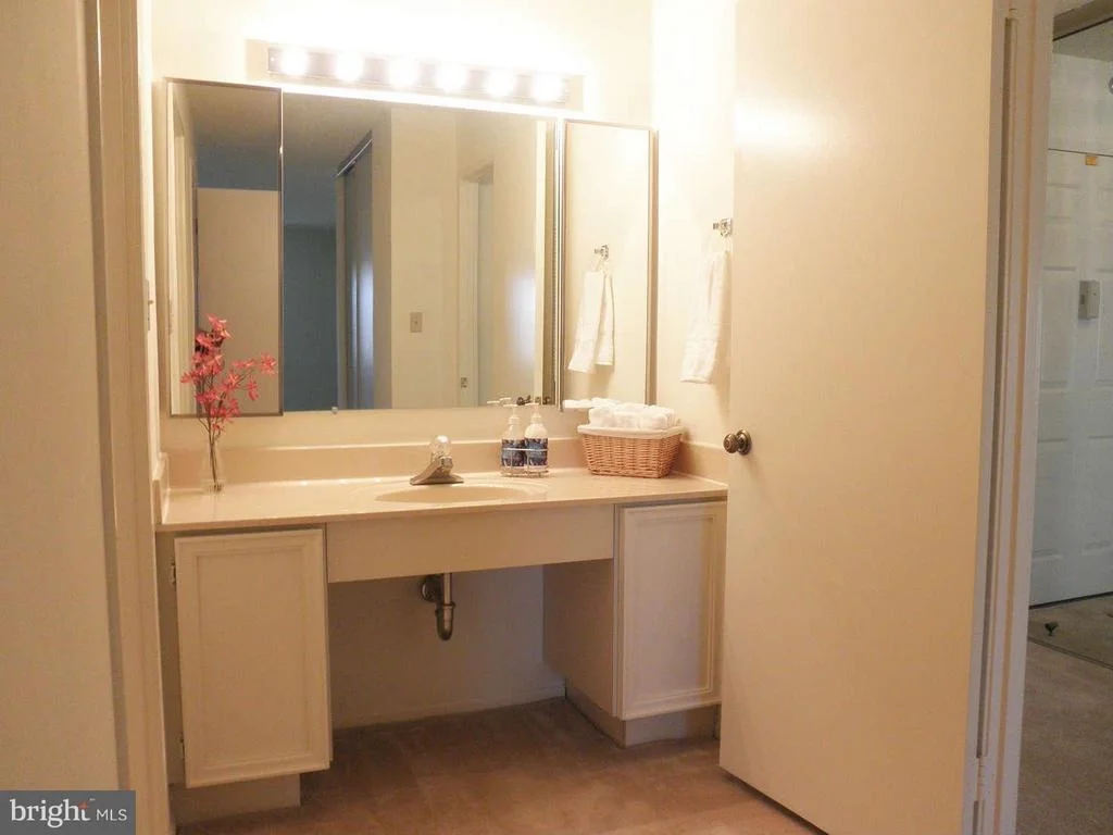 Photo of Unit 3408 at 15115 INTERLACHEN DRIVE