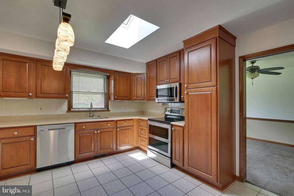 Photo of 8235 GLENDALE DRIVE