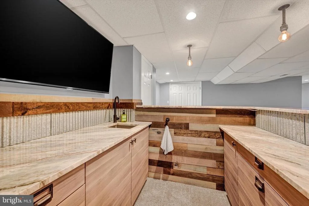 Photo of 4296 WOLF HILL DRIVE