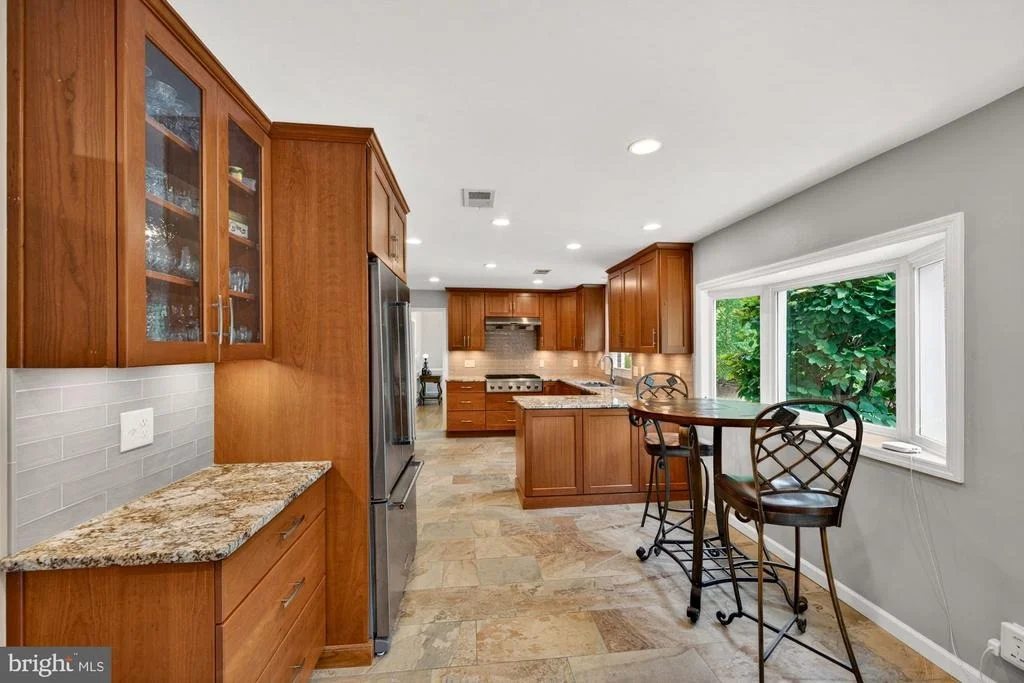 Photo of 11416 VALE ROAD
