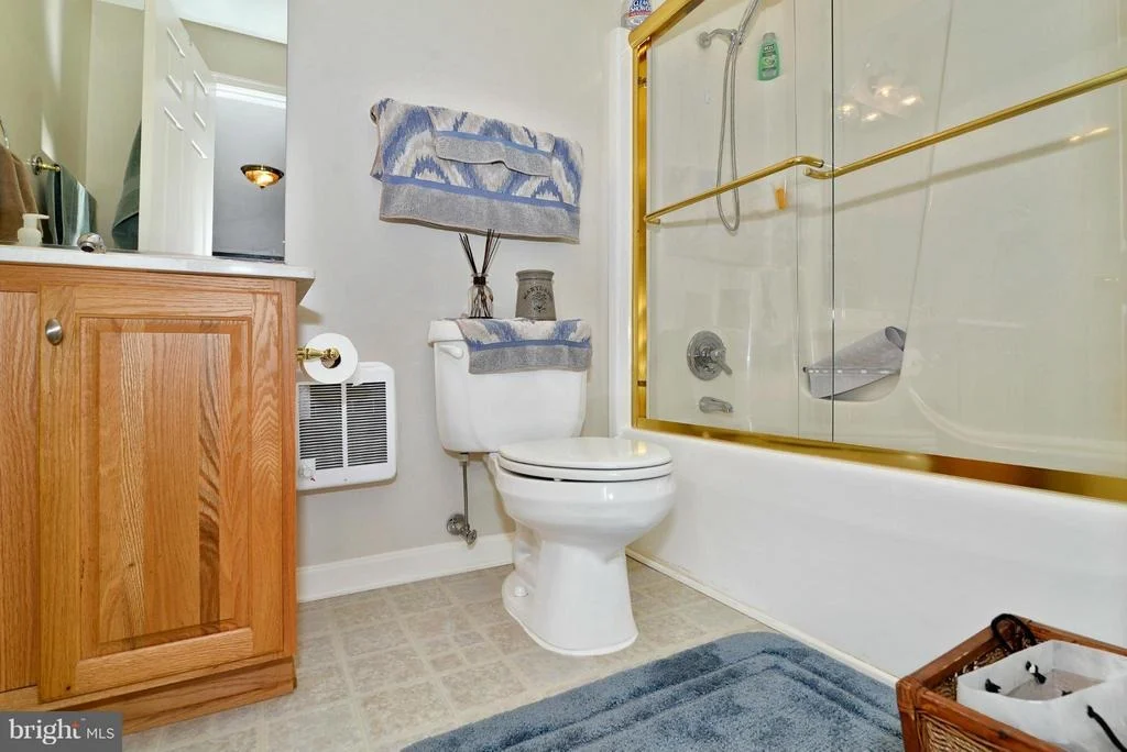 Photo of 1023 BEXHILL DRIVE