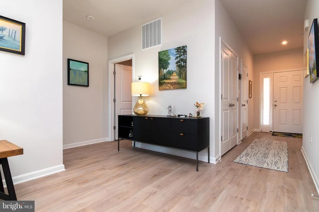 Photo of 25068 TREEVIEW LN