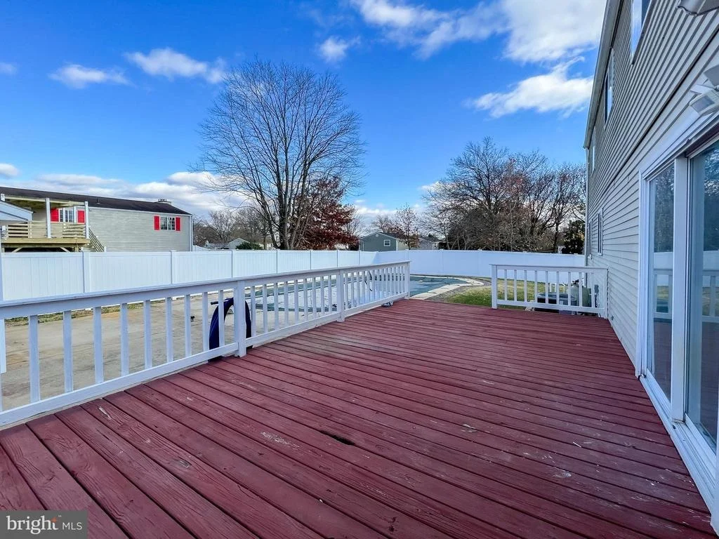 Photo of 1800 LAWNVIEW DRIVE