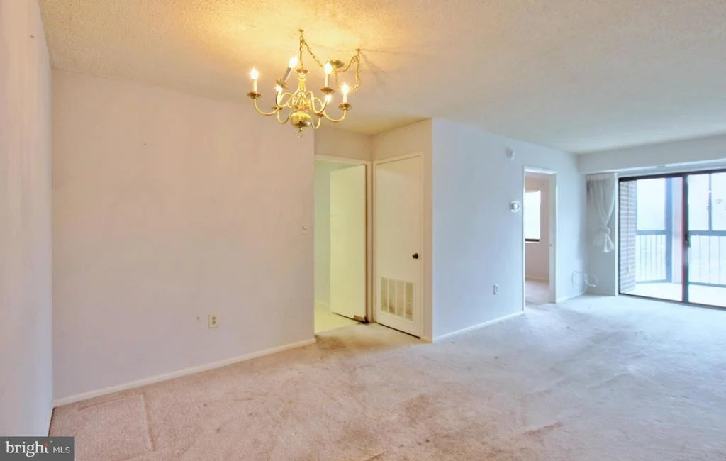 Photo of Unit 2621 at 15107 INTERLACHEN DRIVE