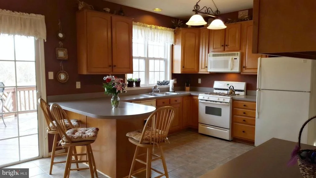 Photo of 1737 CASTLE ROCK ROAD