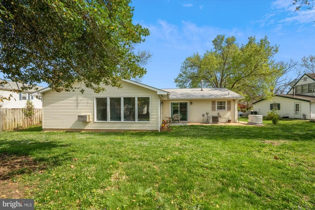 Photo of 12200 ROUND TREE LANE