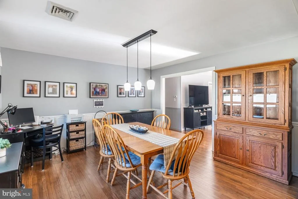 Photo of 38 PINEHURST DRIVE