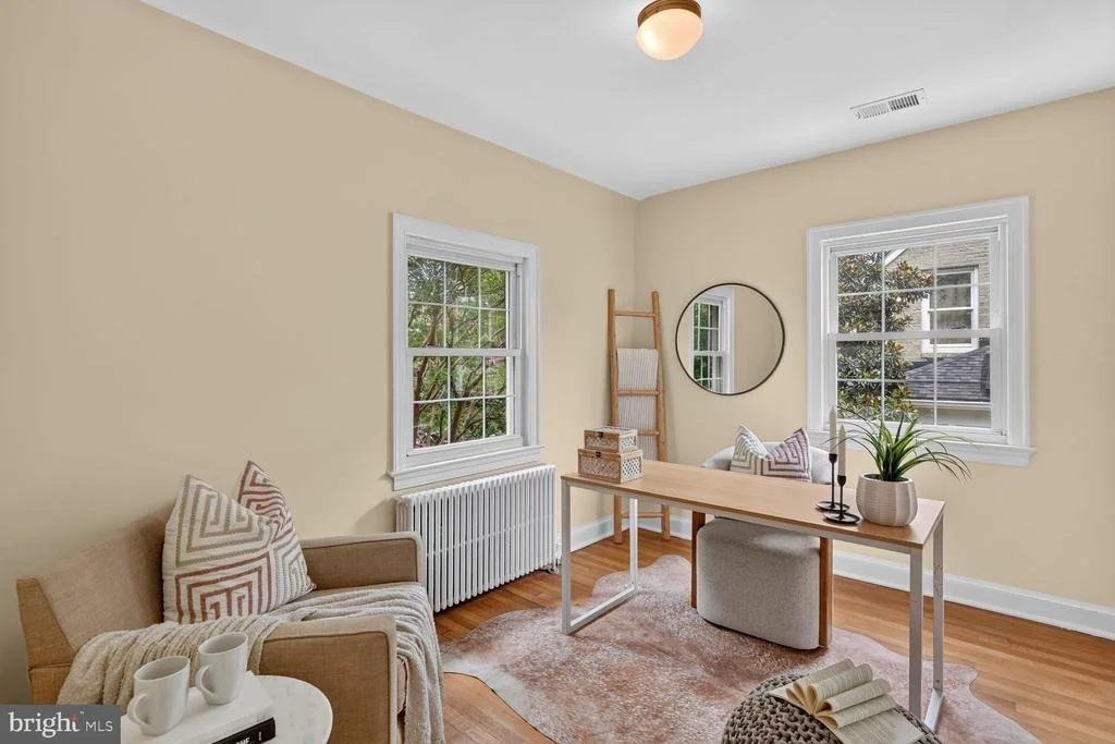 Photo of 2030 LANIER DRIVE