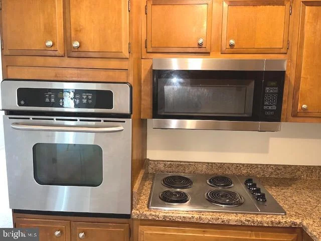 Photo of 12405 SILVERBIRCH LANE