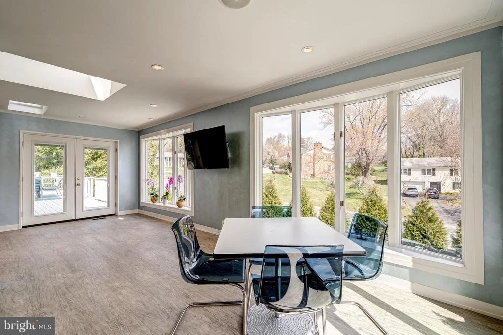 Photo of 6202 NETHERCOMBE COURT