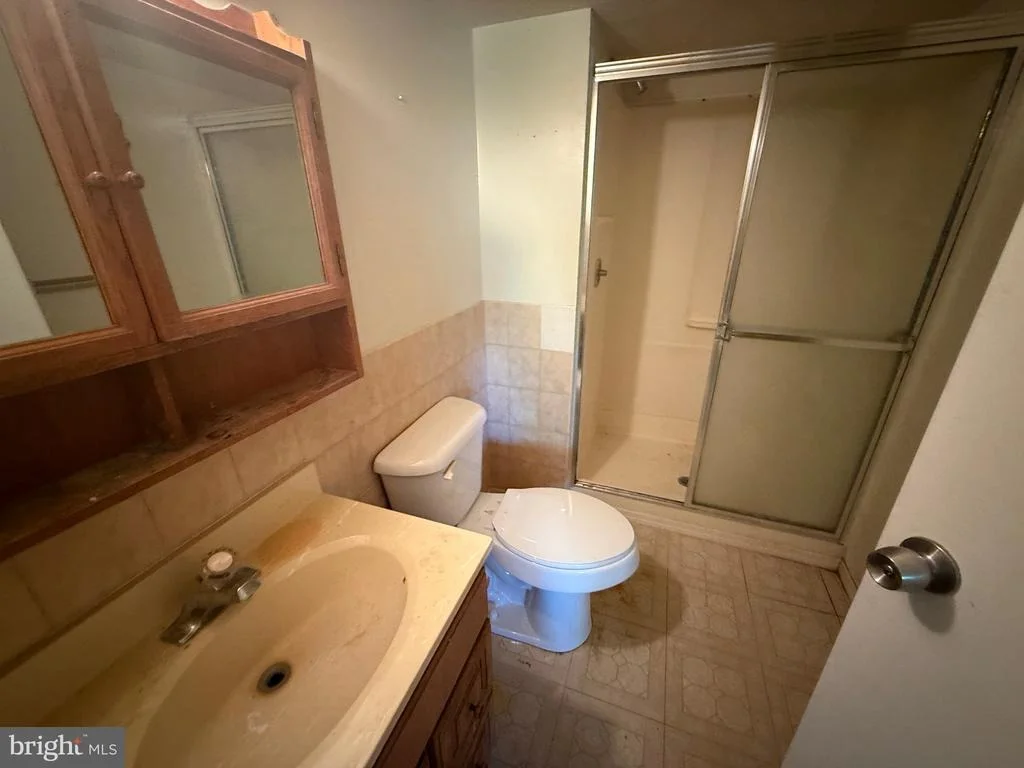 Photo of 6205 PLUM WAY
