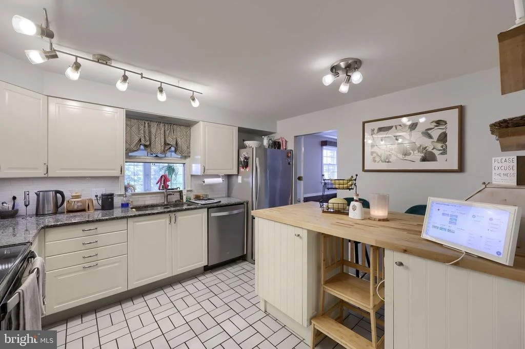 Photo of 2223 HARMONY HILL DRIVE