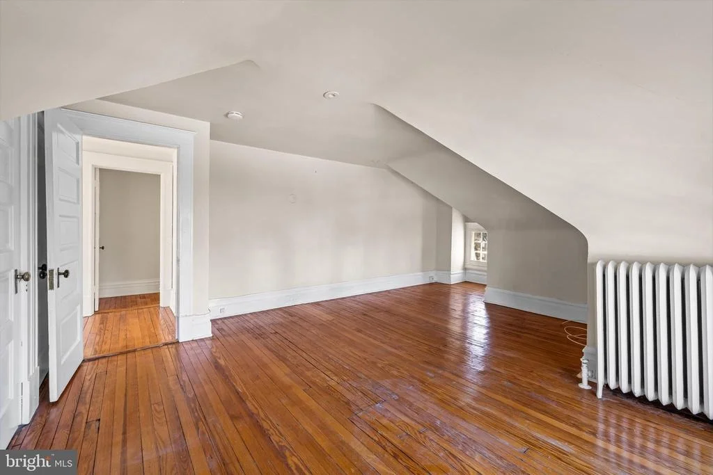 Photo of 225 HAWTHORNE ROAD