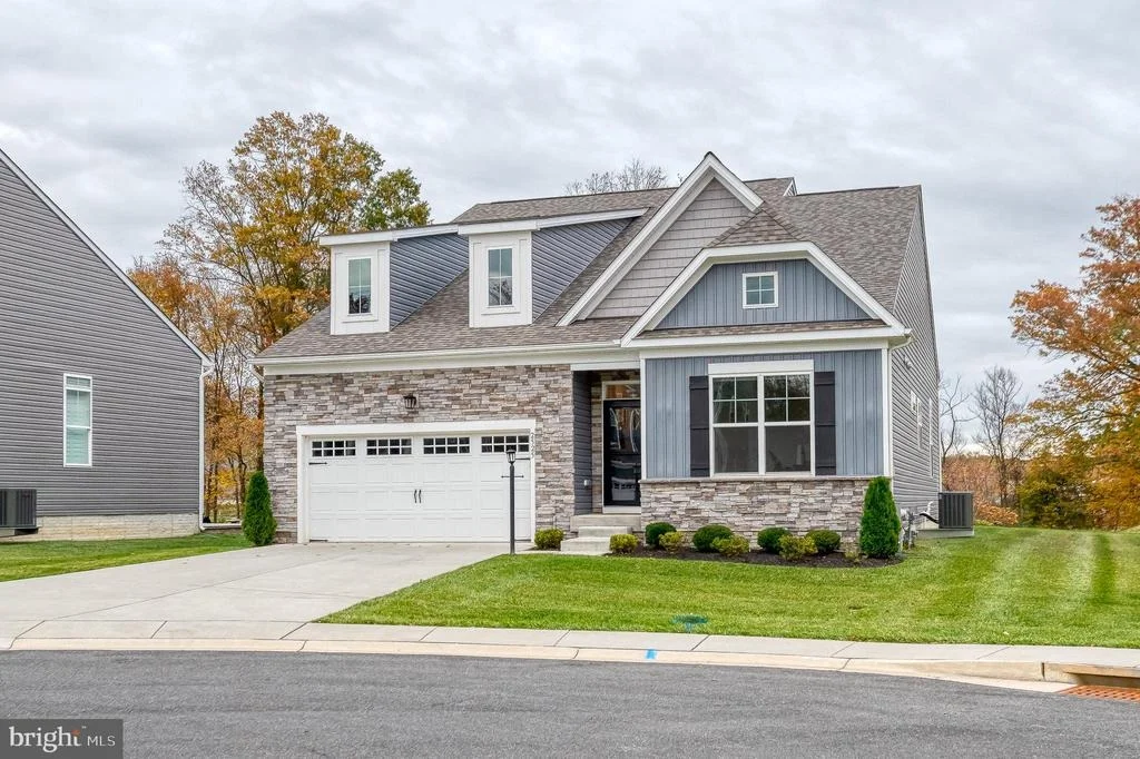 Photo of 2525 EASY STREET