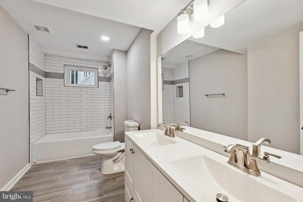 Photo of 10424 HAMPTON ROAD