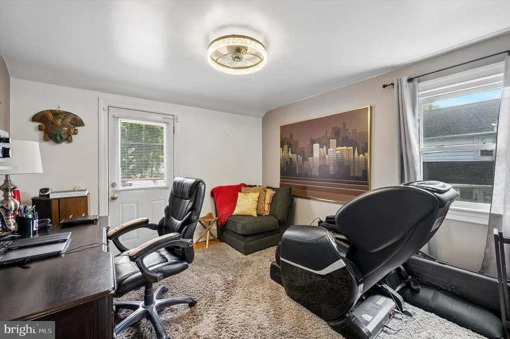 Photo of 635 LUKENS AVENUE