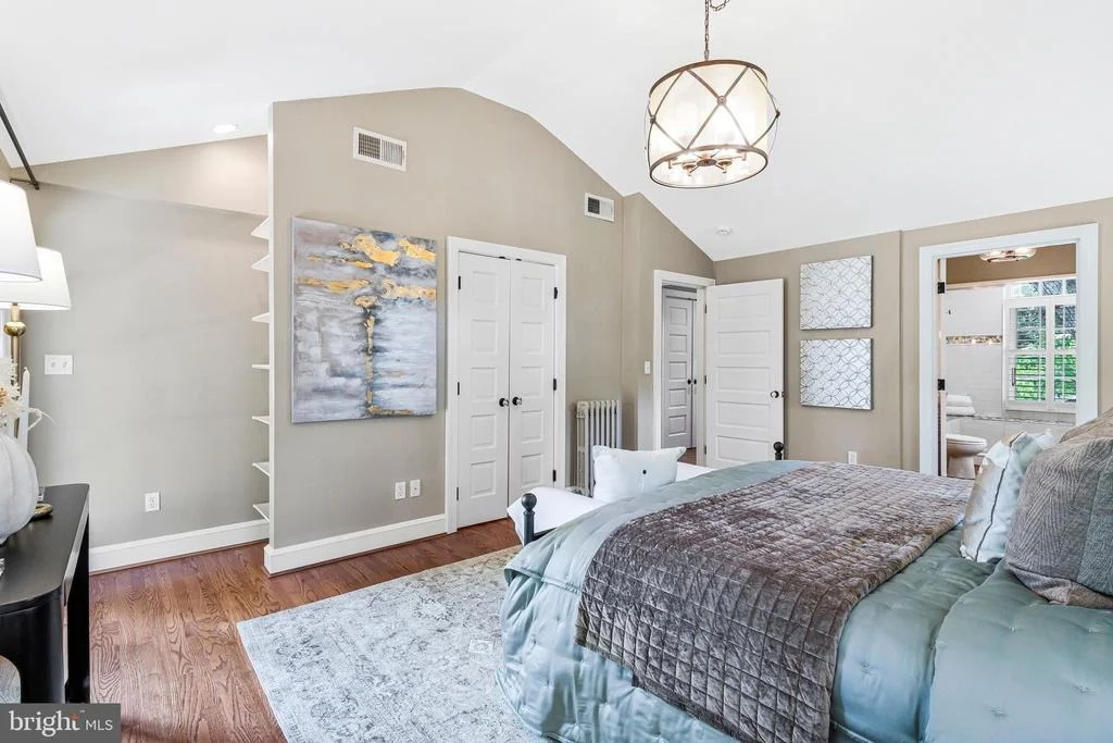 Photo of 4701 RIVER ROAD